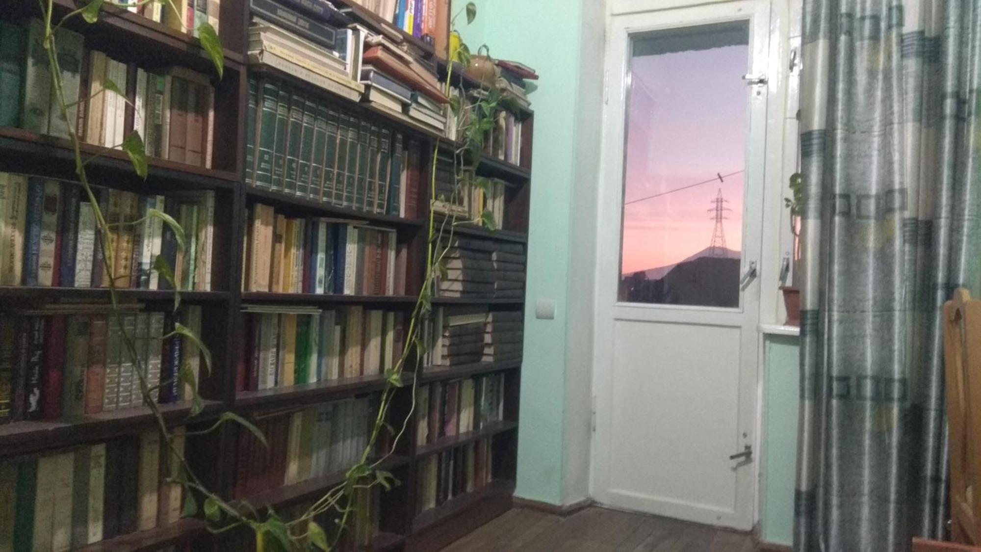 Room In The Centre 耶烈万 外观 照片
