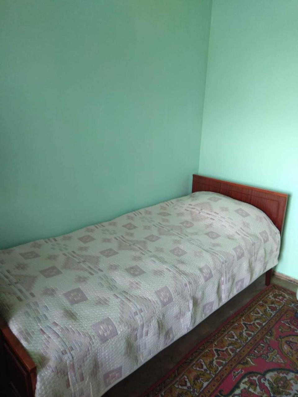 Room In The Centre 耶烈万 外观 照片