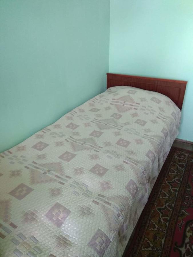 Room In The Centre 耶烈万 外观 照片